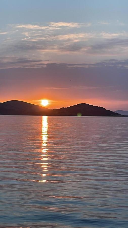 Beach Apartment Kate With Sea View, Balcony And Parking, Murter, Dalmatia Exterior photo