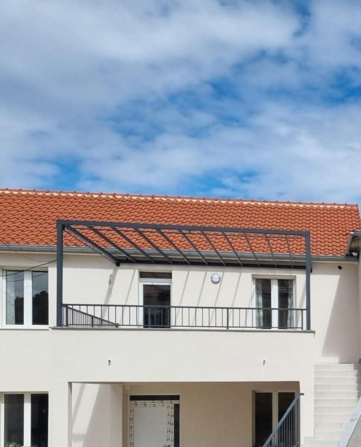 Beach Apartment Kate With Sea View, Balcony And Parking, Murter, Dalmatia Exterior photo